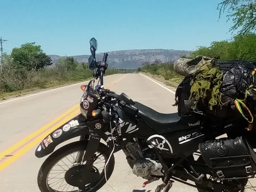 Yamaha XTZ · estrada